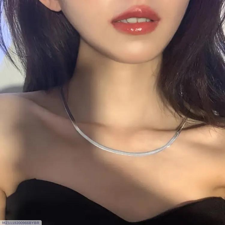 Sleek Silver Chain Necklace