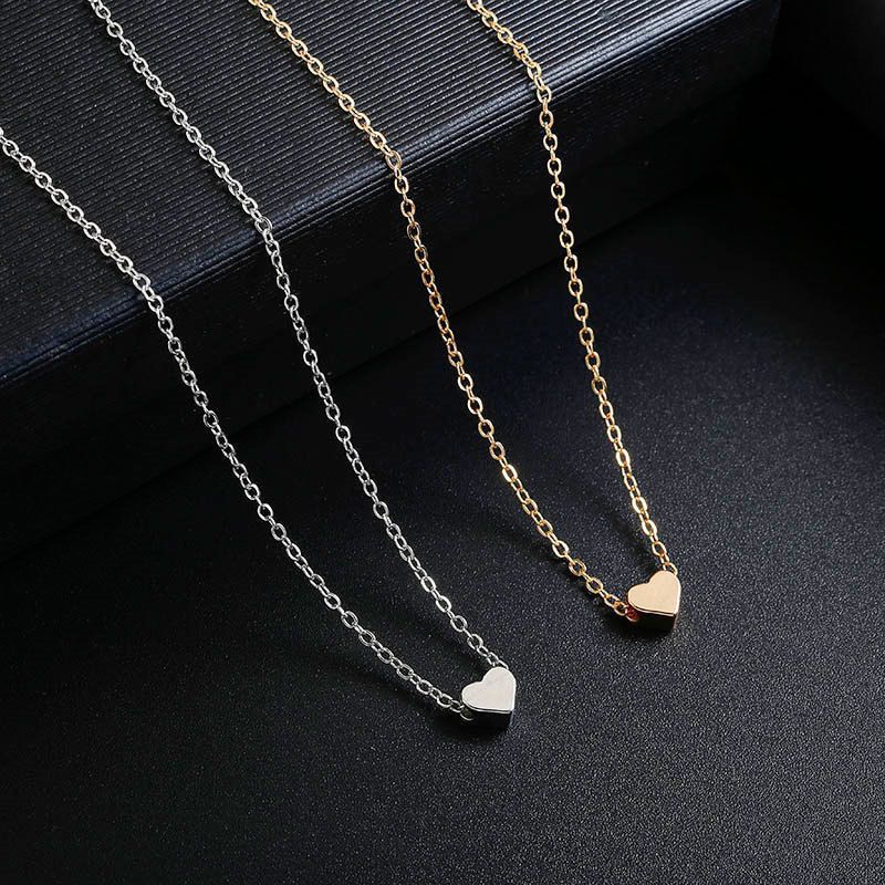 Tiny Heart Shape Pendant Necklace