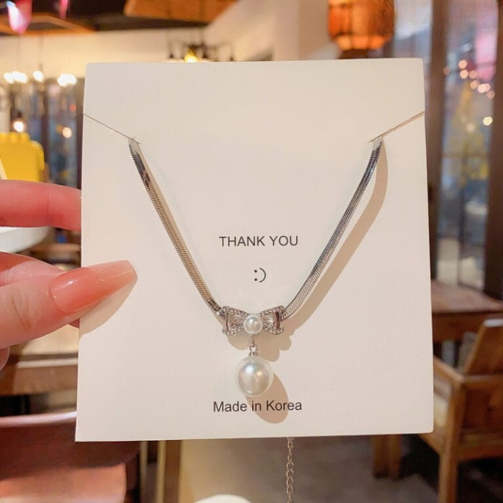 Elegant Korean Knot Pearl Pendant