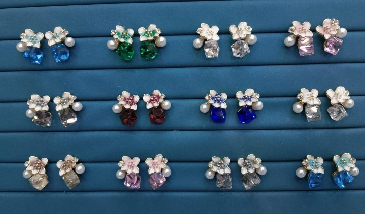Crystal Flower Korean Stud Earrings