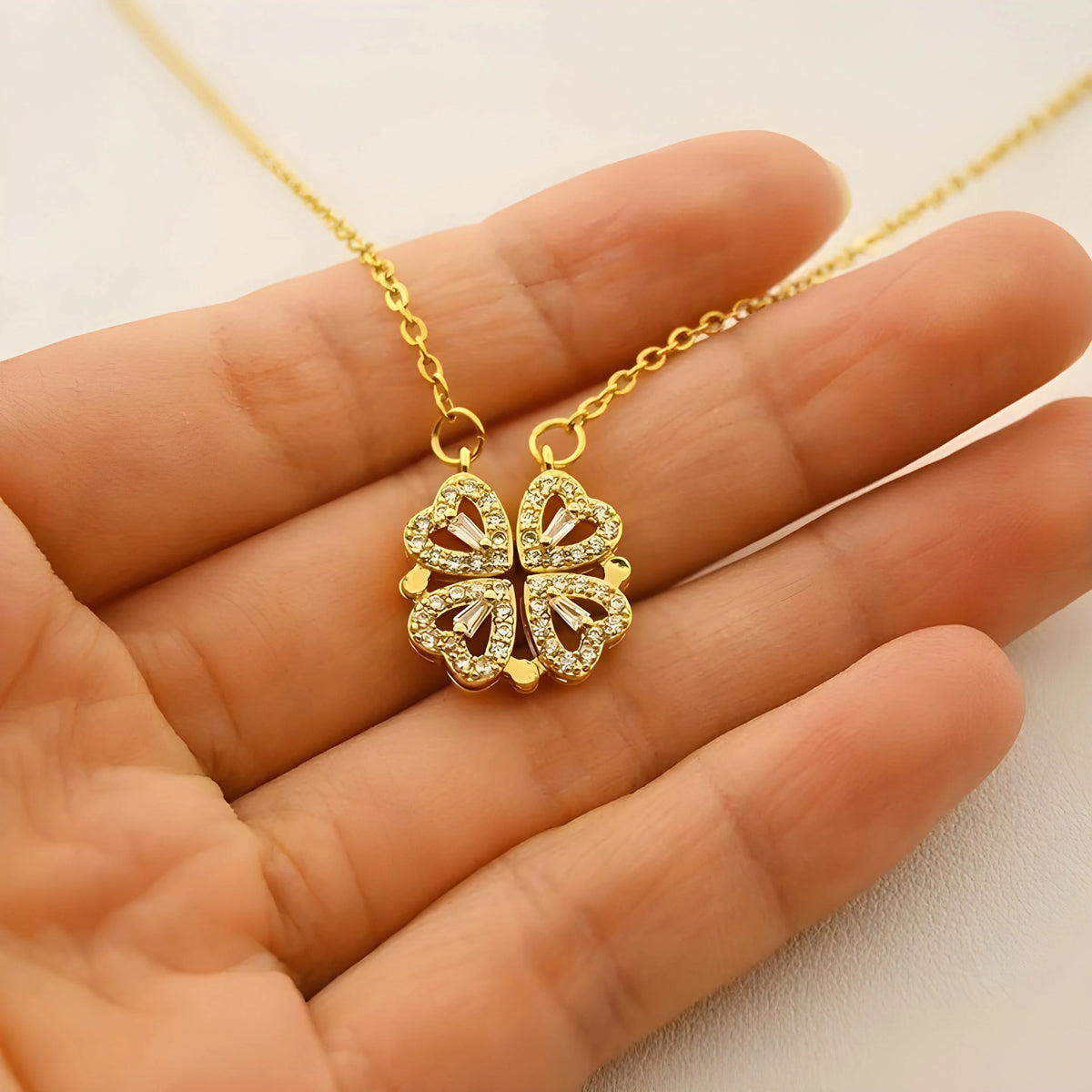 Magnetic Clover Pendant Necklace