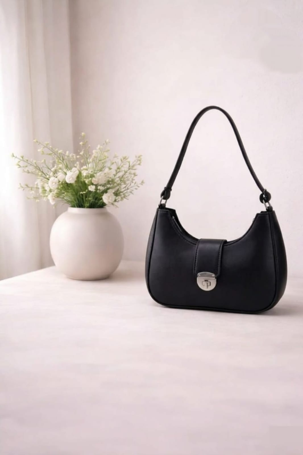 Luna Lock Shoulder Bag