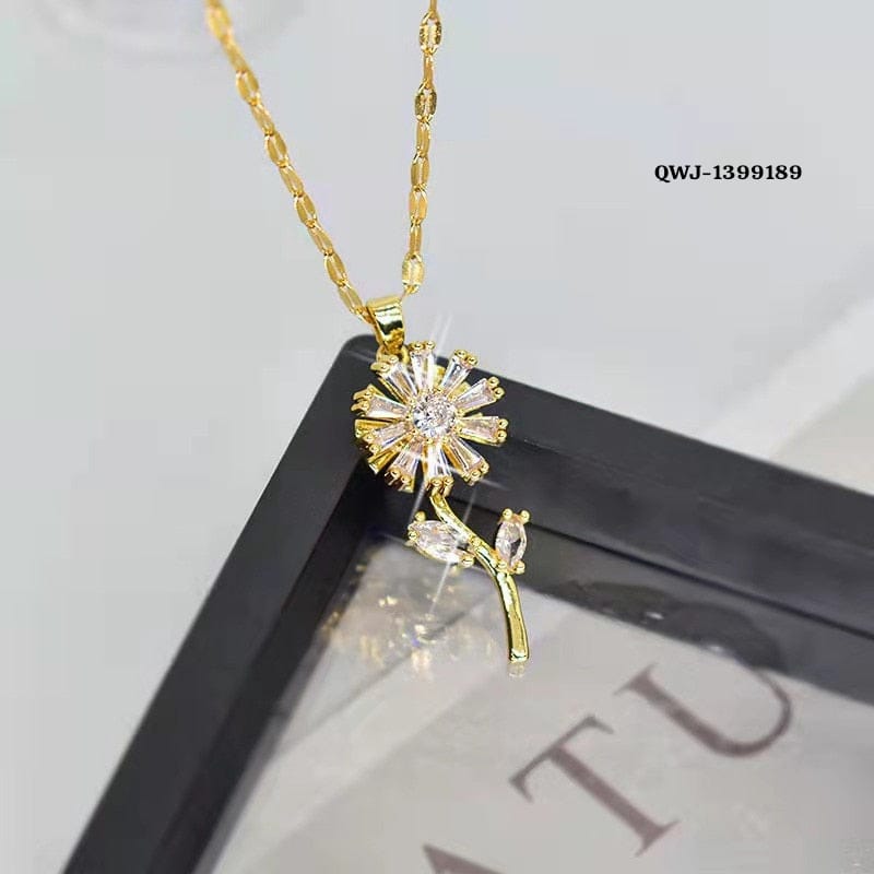 Rotating Flower Pendant Necklace