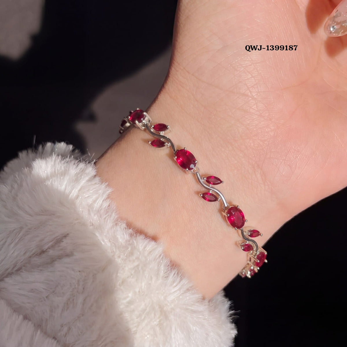 Stainless Steel Tulip Bracelet