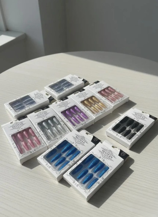 Glittery Artificial Nails-12 pieces