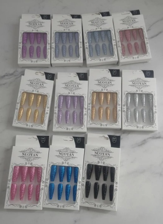 Glittery Artificial Nails-12 pieces