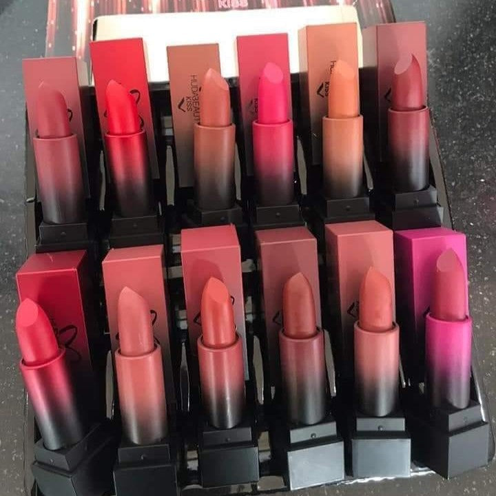 Huda Beauty 12Piece Lipstick